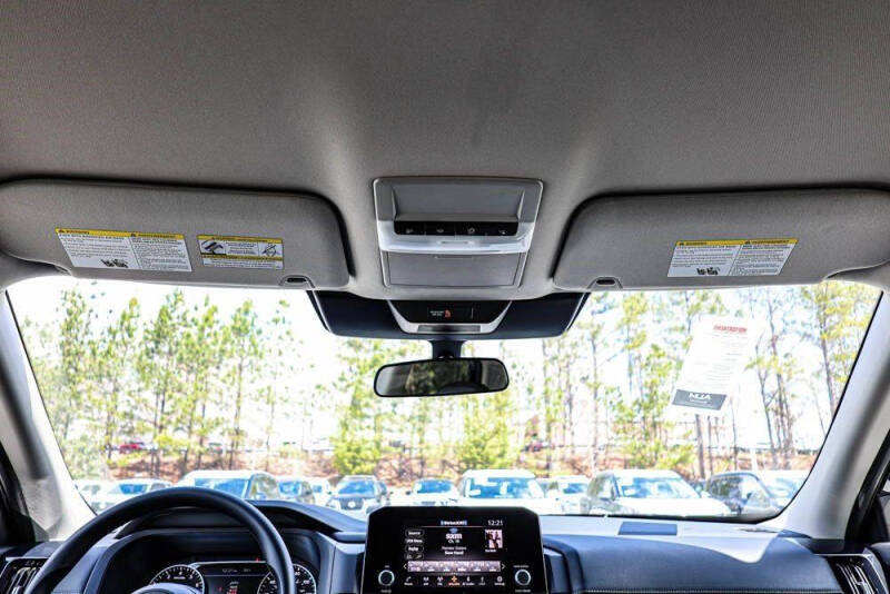 2025 Nissan Pathfinder S