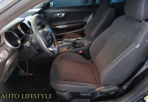 2022 Ford Mustang EcoBoost