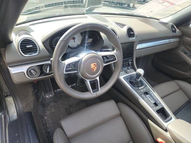 2024 Porsche 718 Boxster S