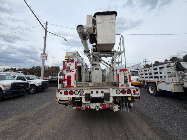 2010 Freightliner M2 106