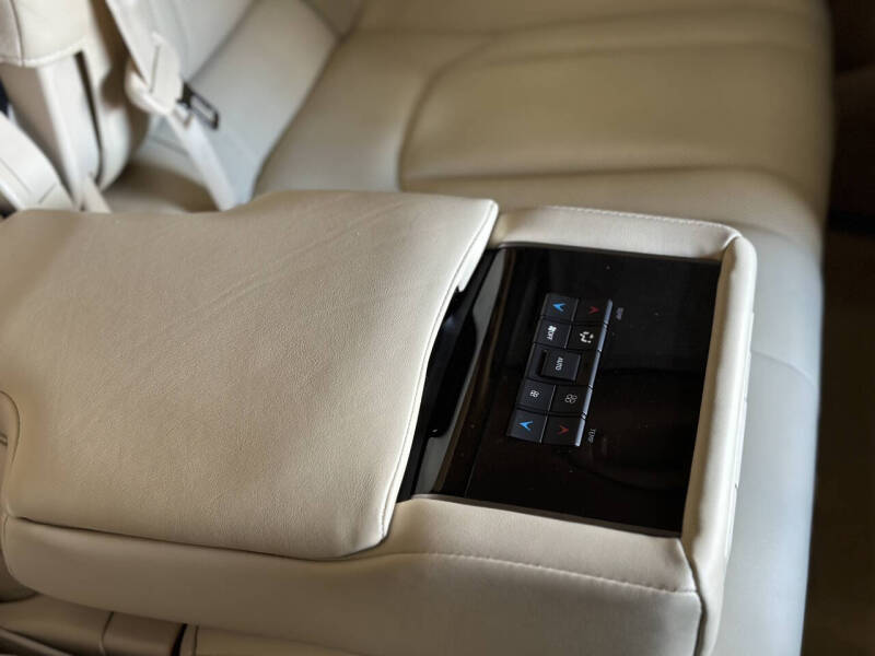 2018 Lexus LX 570 Two-Row