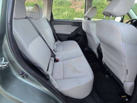 2014 Subaru Forester 2.5i