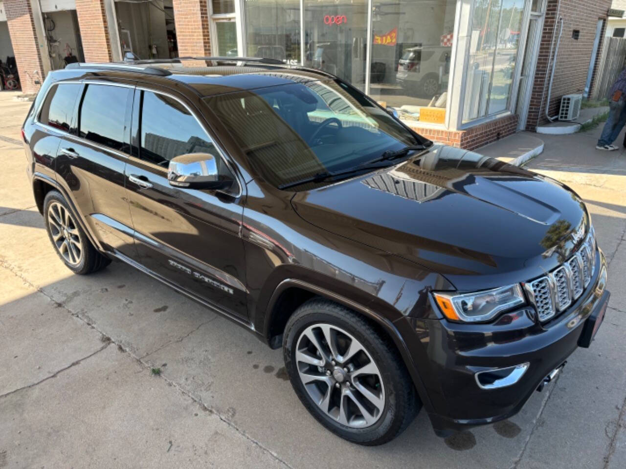 2017 Jeep Grand Cherokee for sale at Kansas Auto Sales in Ulysses, KS