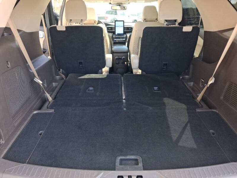 2023 Ford Explorer Platinum