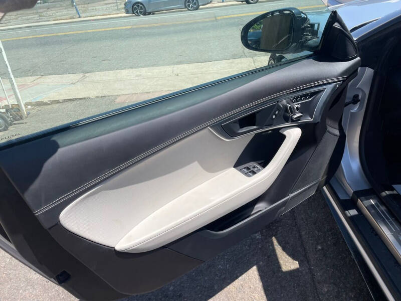 2022 Jaguar F-TYPE P450 R-Dynamic