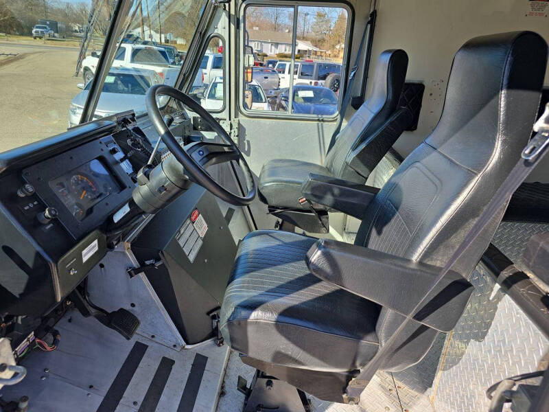 1992 Ford Stripped Chassis