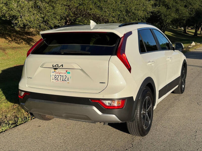 2025 Kia Niro EX