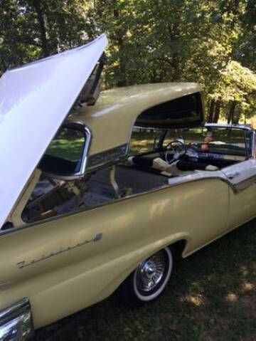 1957 Ford Fairlane 500