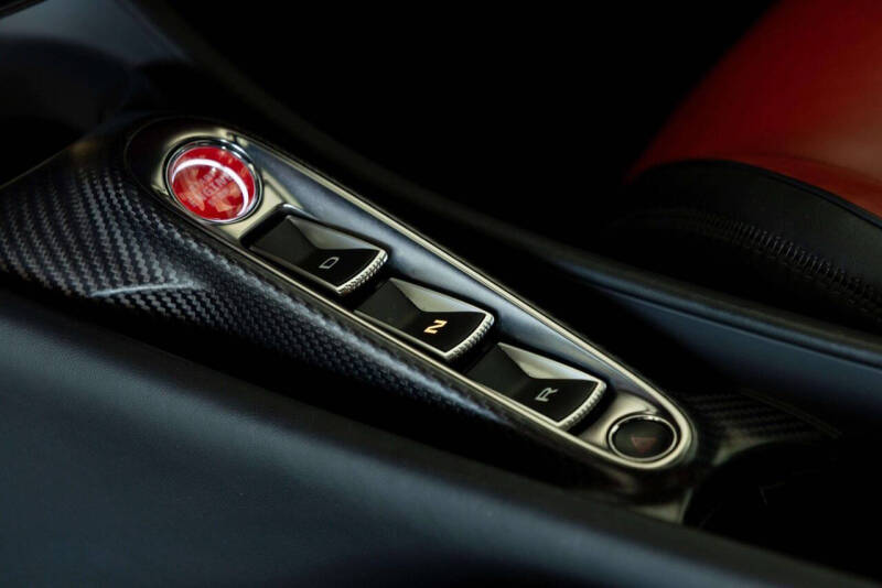 2023 McLaren Artura