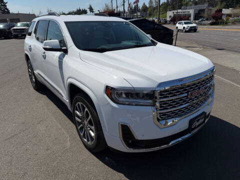 2023 GMC Acadia Denali