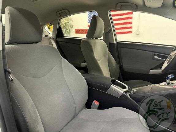 2014 Toyota Prius Plug-in Hybrid