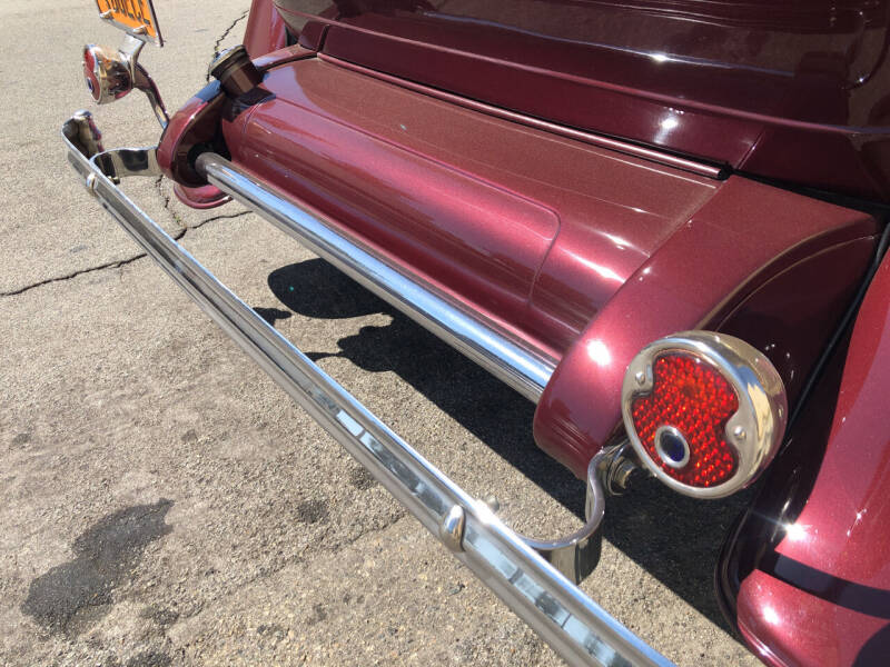 1932 Ford 2 Door Sedan