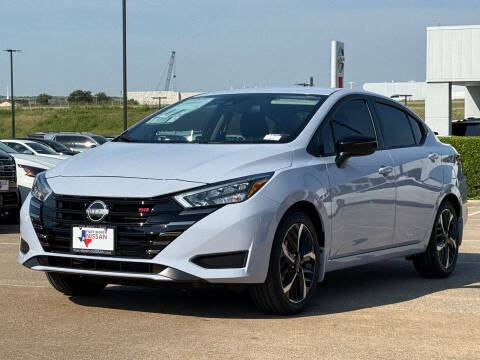 2025 Nissan Versa SR