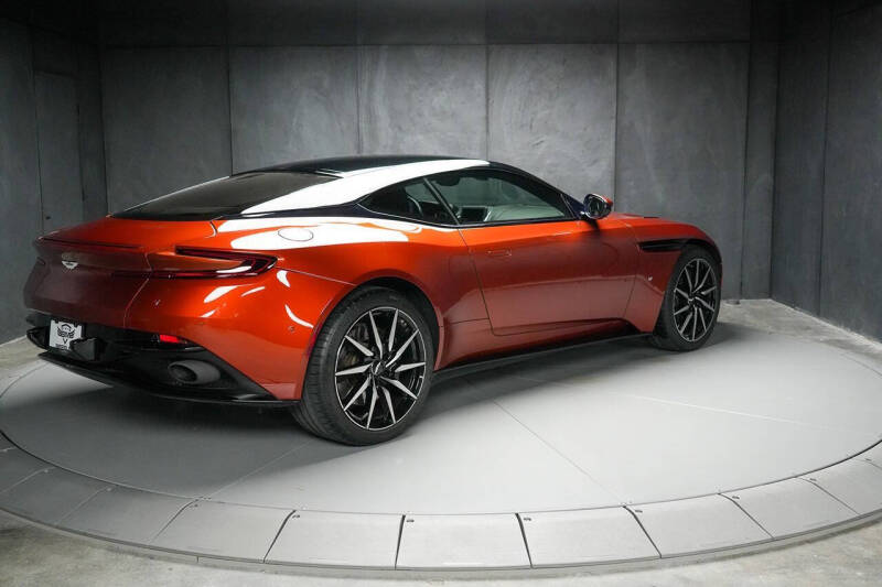 2017 Aston Martin DB11