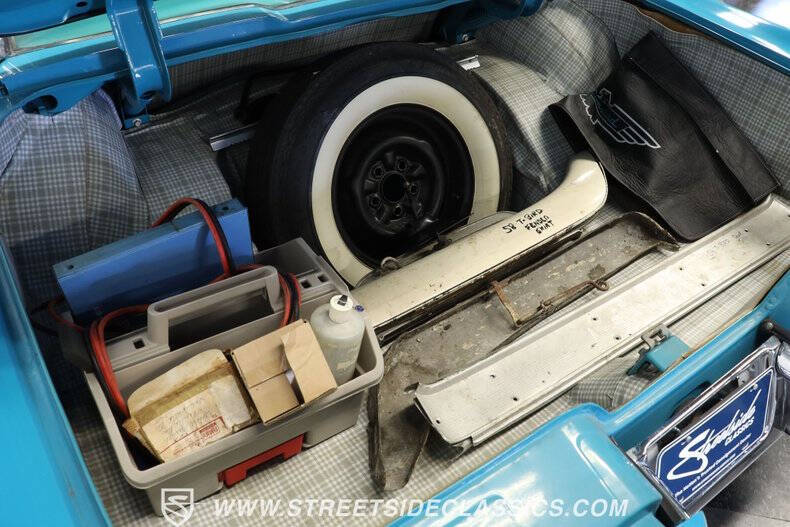 1958 Ford Thunderbird