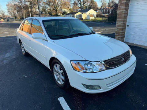 2000 Toyota Avalon for sale at Premium Motors in Saint Louis MO