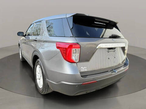 2021 Ford Explorer