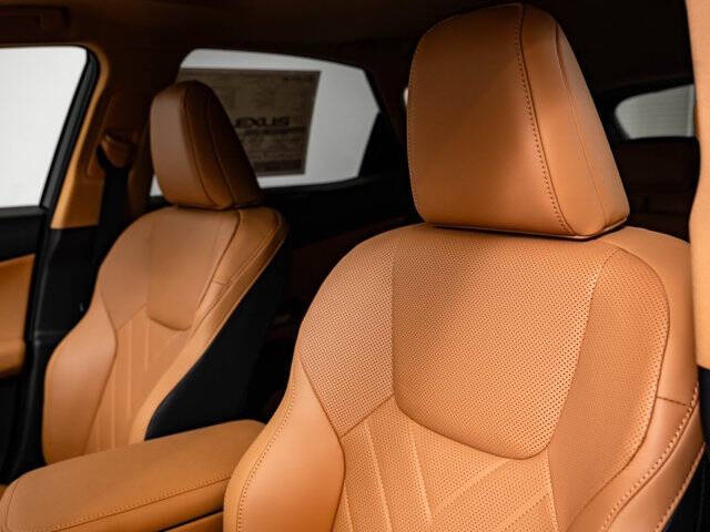 2026 Lexus NX 450h+ Premium