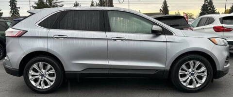 2022 Ford Edge Titanium