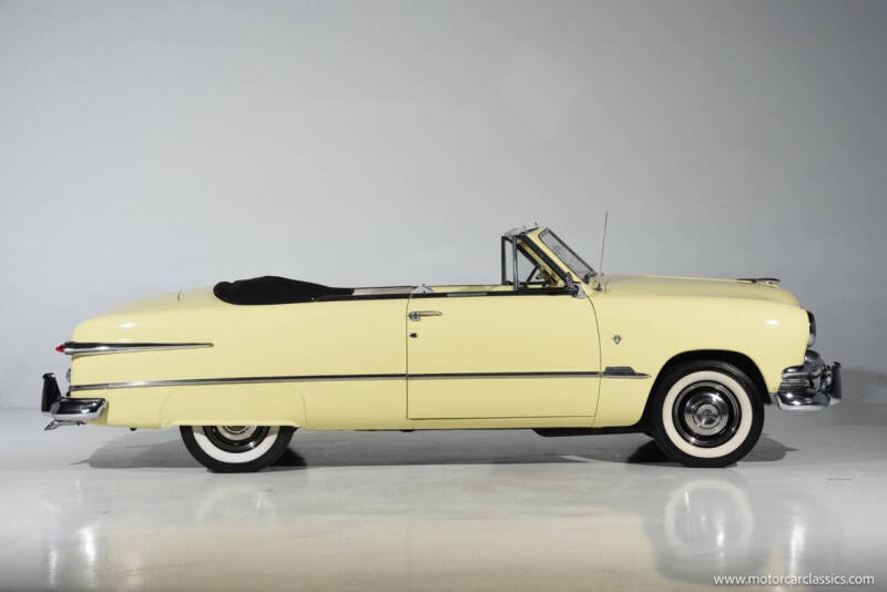 1951 Ford Deluxe