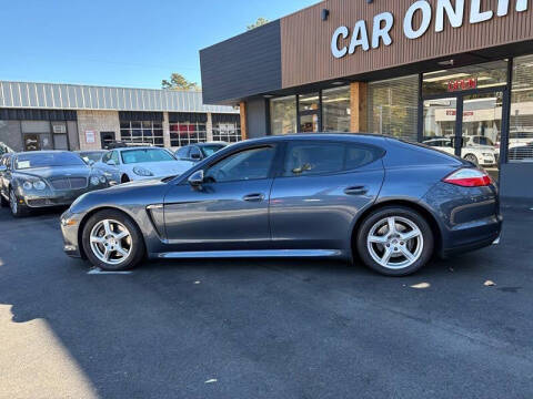 2011 Porsche Panamera 4