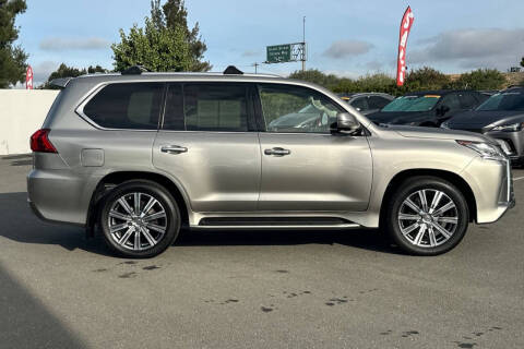 2017 Lexus LX 570