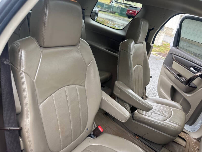 2016 GMC Acadia Denali