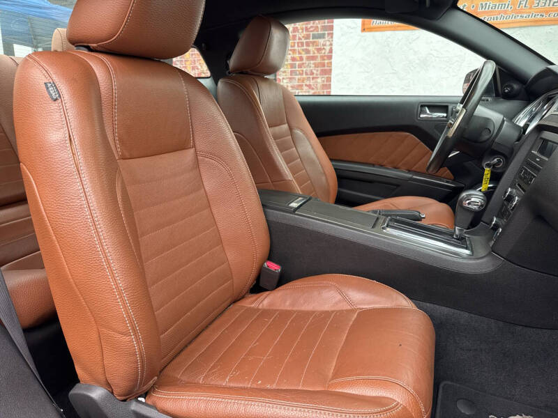 2011 Ford Mustang V6 Premium