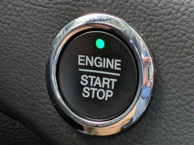White 2020 Ford Edge SEL SEL 4dr Crossover 30