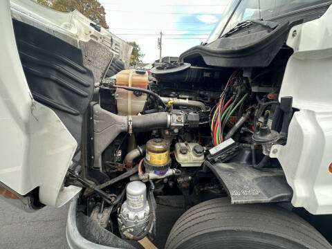 2016 Freightliner CASCADIA DAY CAB