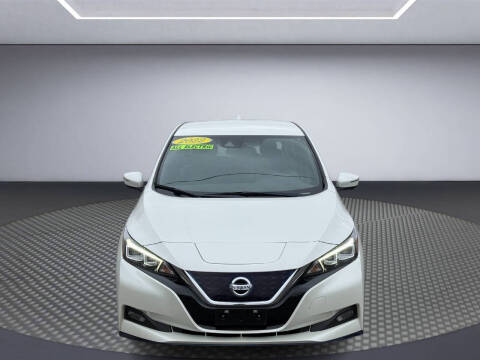 2022 Nissan LEAF SL PLUS
