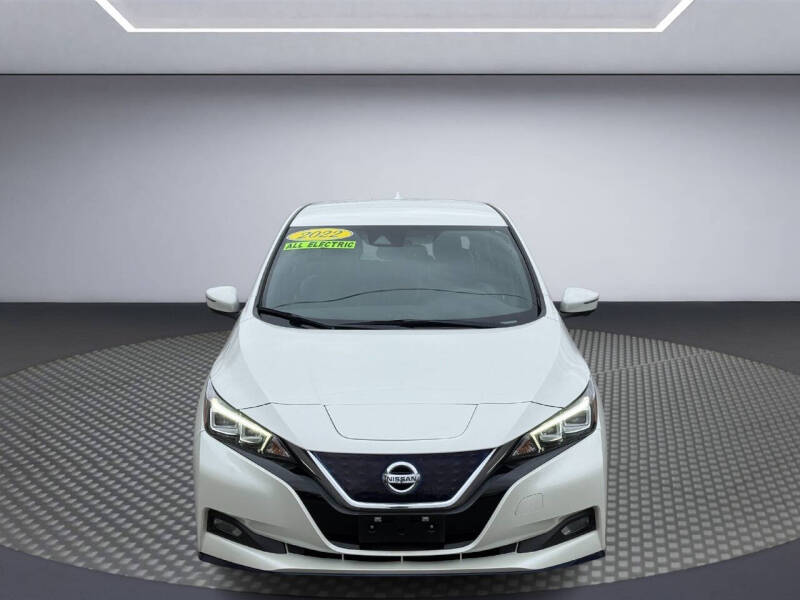 2022 Nissan LEAF SL PLUS