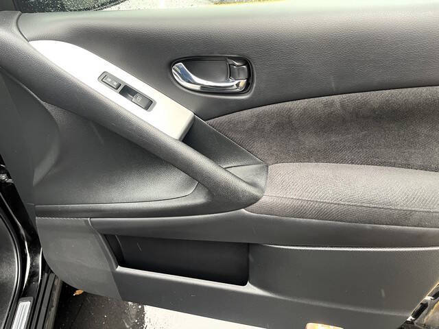 2011 Nissan Murano S