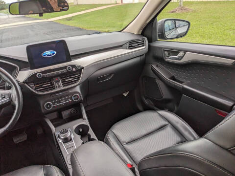 2020 Ford Escape SEL