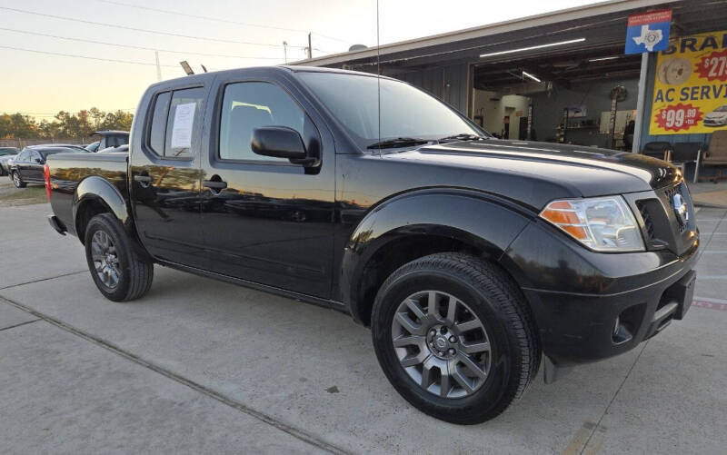 2012 Nissan Frontier SV photo 7