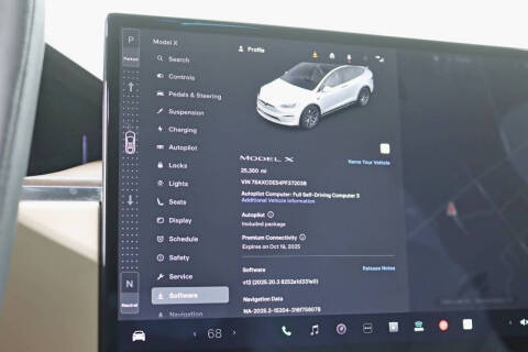 2023 Tesla Model X Standard Range