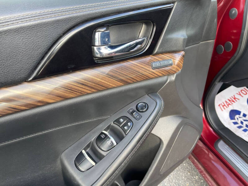 2017 Nissan Maxima Platinum