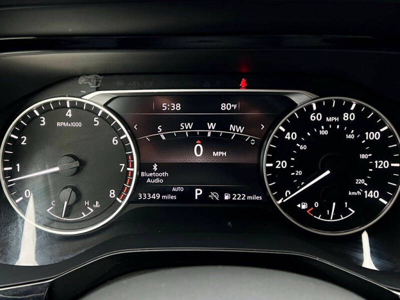 2022 Nissan Pathfinder SL