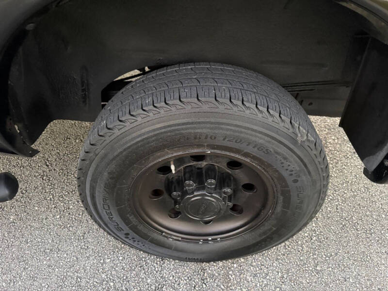 2004 Ford Excursion Eddie Bauer