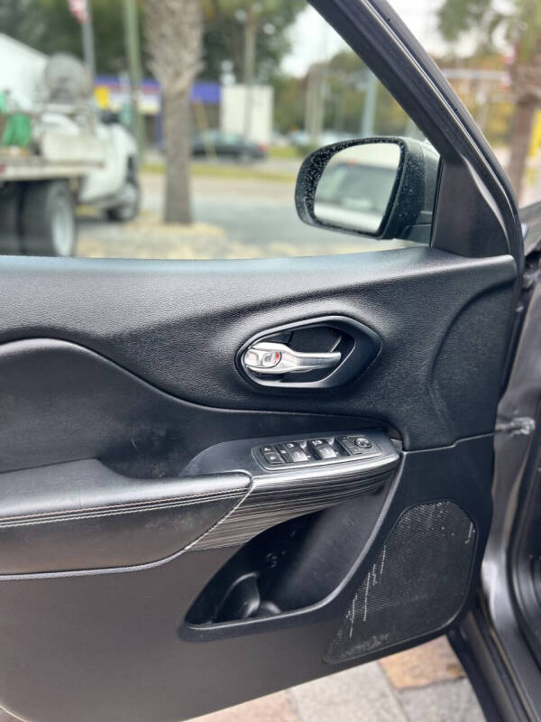 2017 Jeep Cherokee Latitude