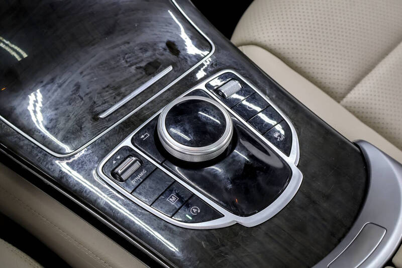 2019 Mercedes-Benz GLC GLC 300