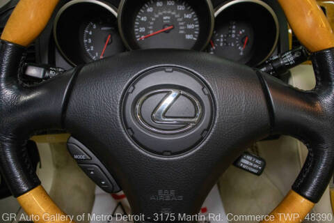 2004 Lexus SC 430