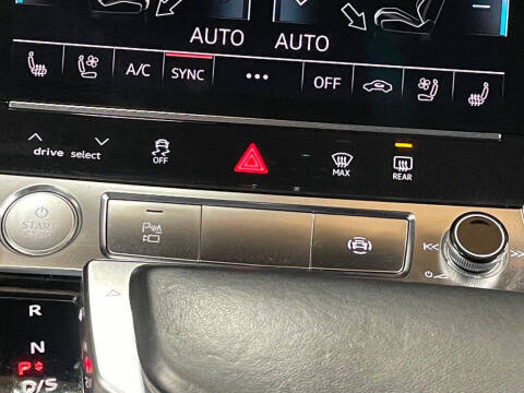 2019 Audi e-tron quattro Prestige