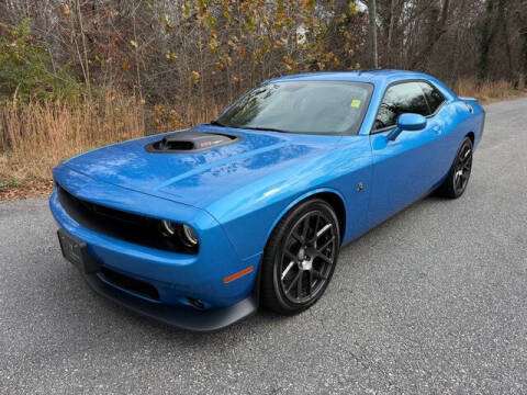 2016 Dodge Challenger 392 HEMI Scat Pack Shaker