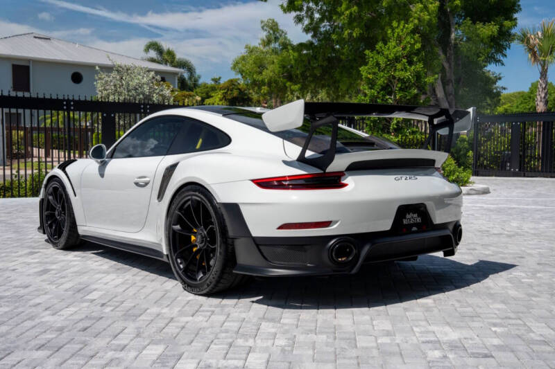 2018 Porsche 911 GT2 RS