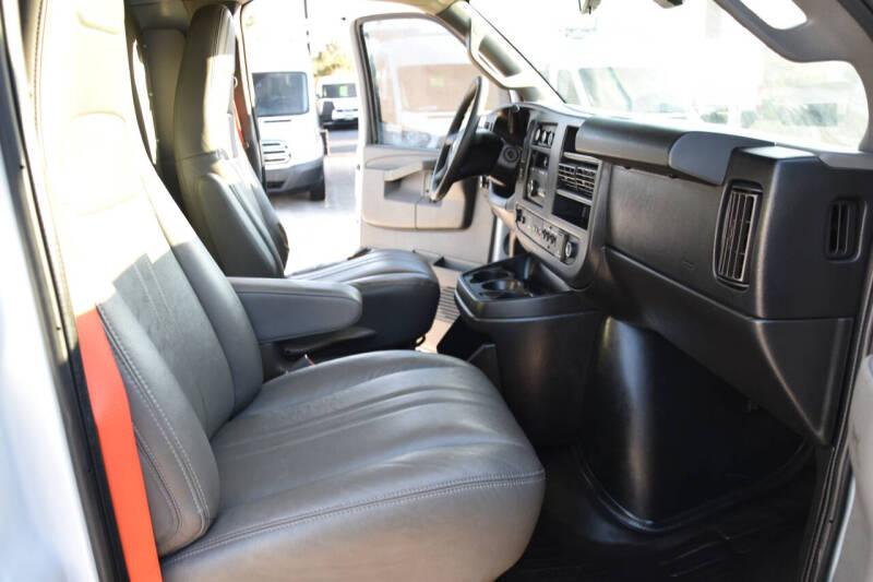 2017 Chevrolet Express 2500