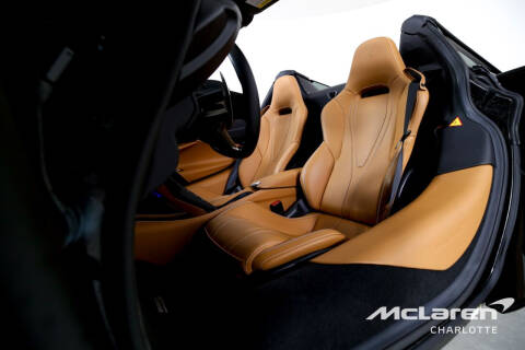 2022 McLaren 720S Spider Luxury