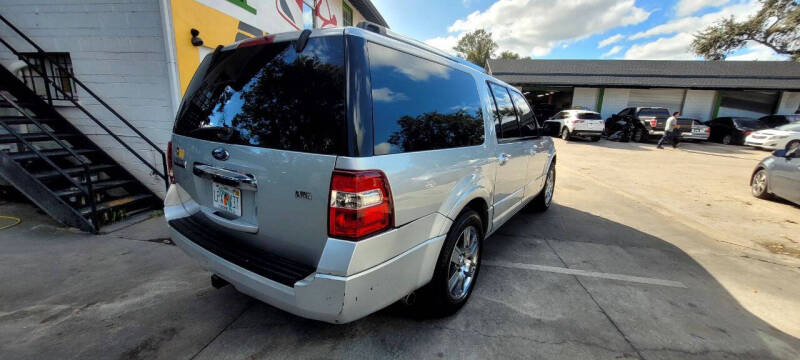 2010 Ford Expedition Limited photo 7