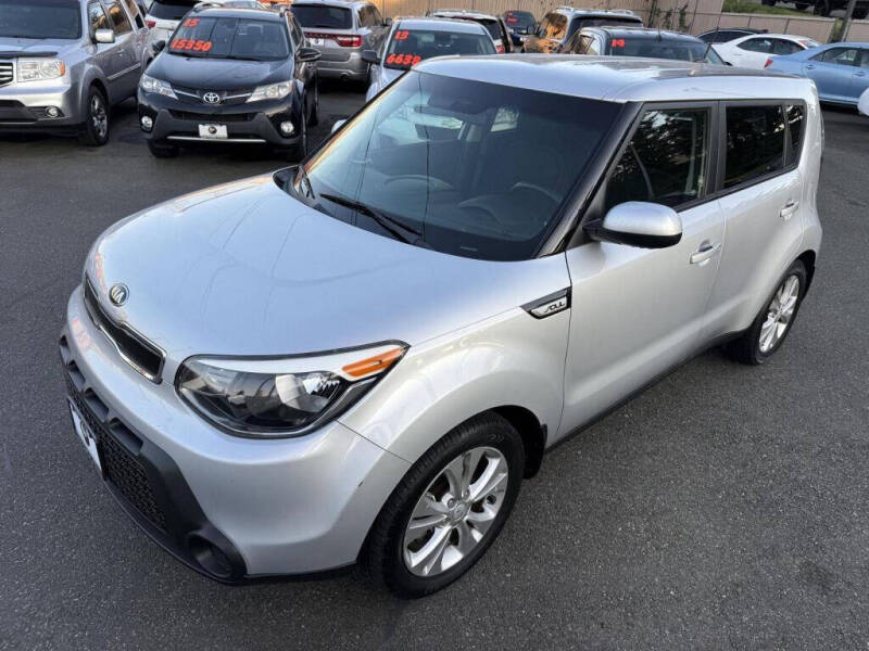 2015 Kia Soul +