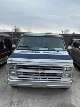 1990 Chevrolet Chevy Van for sale at J D USED AUTO SALES INC in Doraville GA